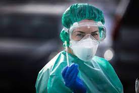 Medical teams urged to wear face masks